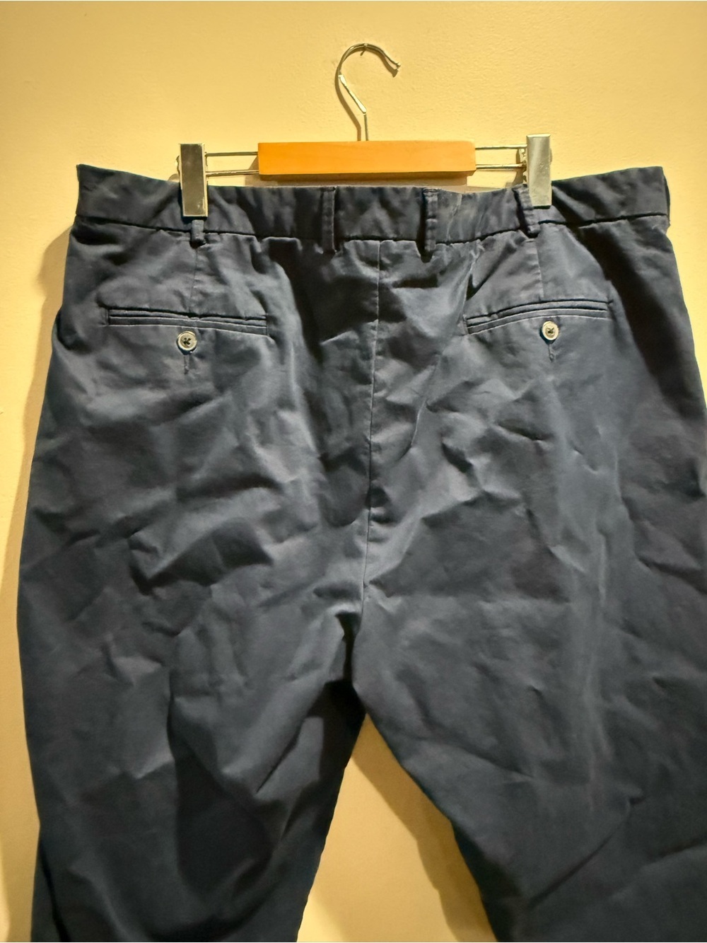 38. Saks Fifth Avenue Deep Navy Men's Chinos 40/32 - Picture 4 of 7